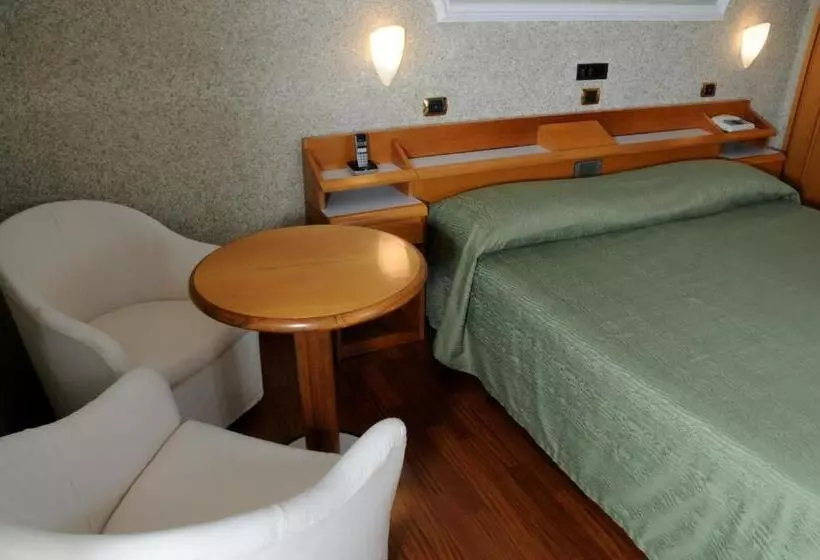 スタンダードシングルルーム, Grand Hotel Ambasciatori Wellness & Spa