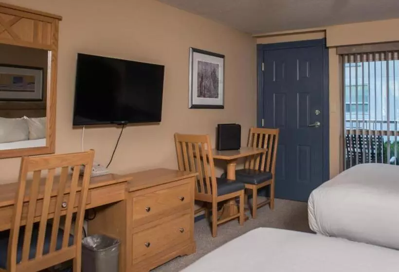 اتاق استاندارد با 2 تخت دوبل, Hilltop Inn Salmon Arm