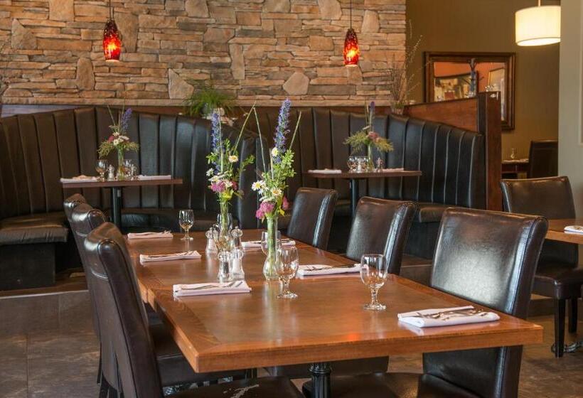 Номер Deluxe, Hilltop Inn  Salmon Arm