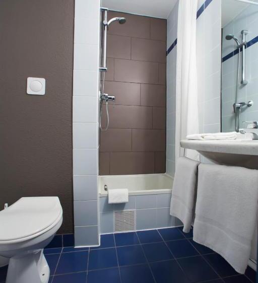 Семейный Номер, Le 2 By Hotel Akena   Nantes Beaujoire, Porte De Sainte Luce
