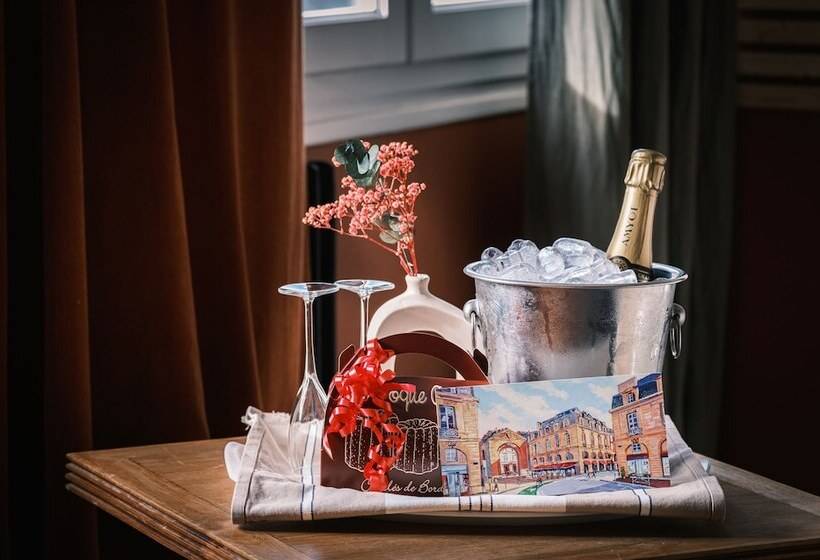 Номер Комфорт, Hôtel Madame