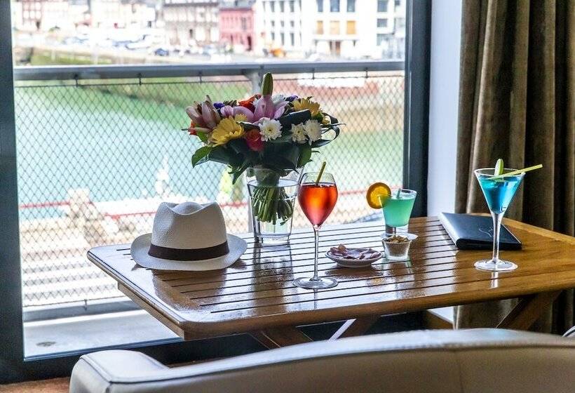 חדר סופריור לשלושה עם נוף לים, Le Grand Pavois