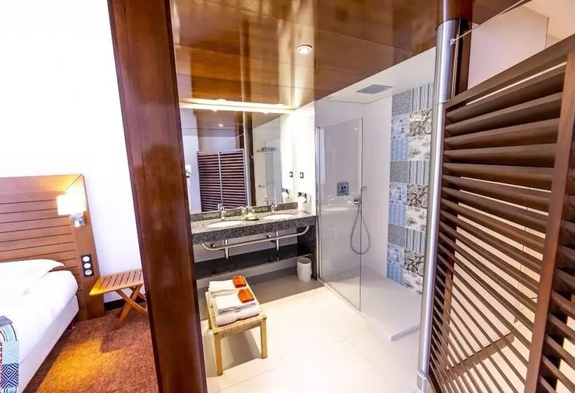 Chambre Supérieure Individuelle, Le Grand Pavois
