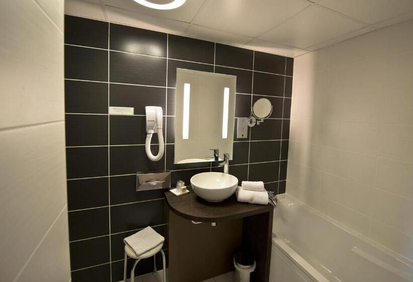 디럭스 룸, Logis Hôtel Victor Hugo & Spa