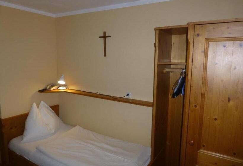 Номер Стандарт Индивидуальный, Rosslwirt Rast