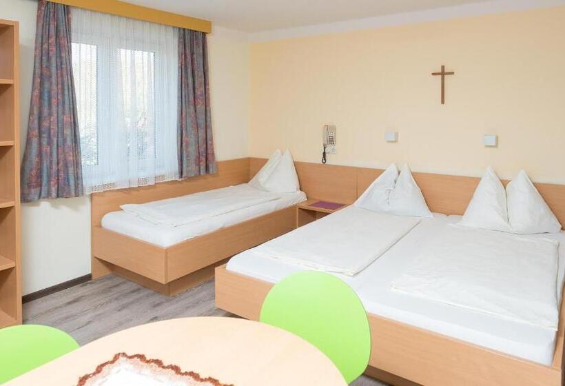 带2个卧室的公寓, Rosslwirt Rast