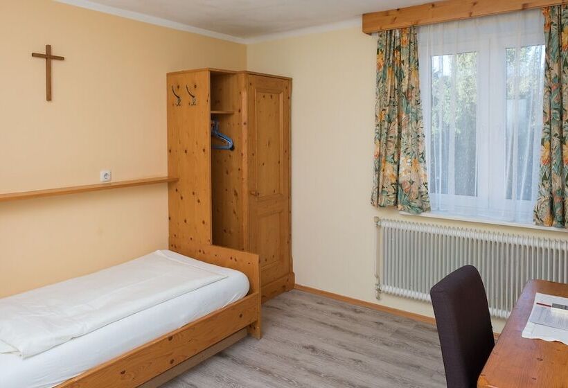 Номер Стандарт Индивидуальный, Rosslwirt Rast