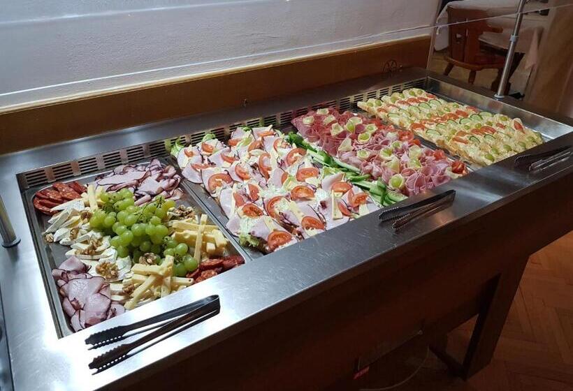 身障者適用キングサイズベッドルーム, Kurhotel Renona Rehabilitation