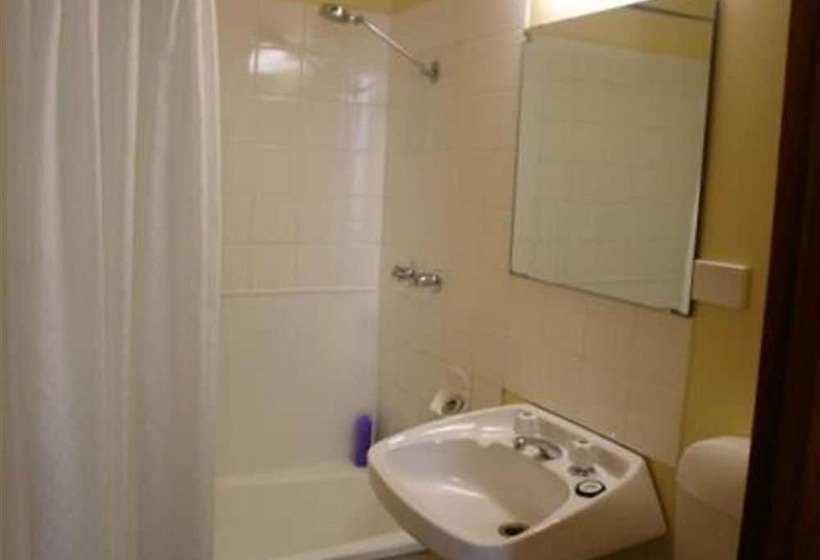 اتاق اکونومی, Bridge