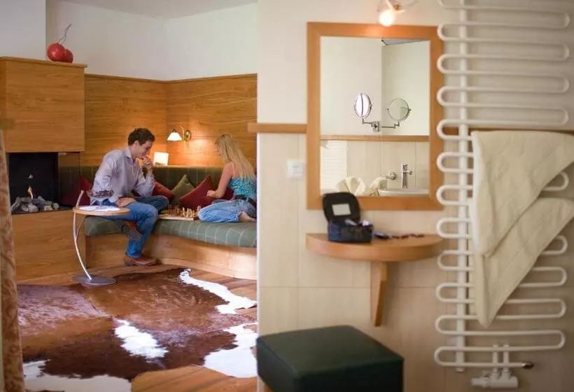 سوییت, Natur  & Wanderhotel Tuxertal