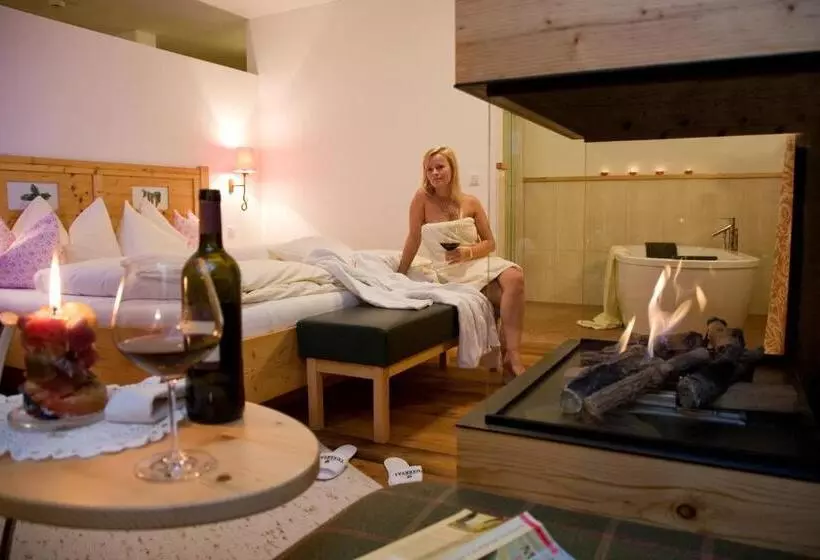 سوییت, Natur  & Wanderhotel Tuxertal