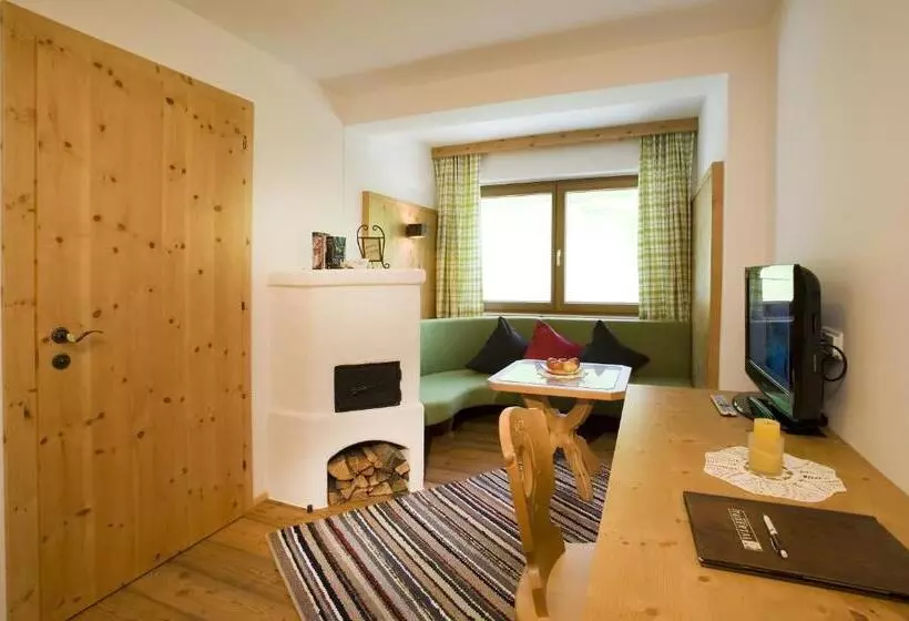 اتاق خانوادگی, Natur  & Wanderhotel Tuxertal