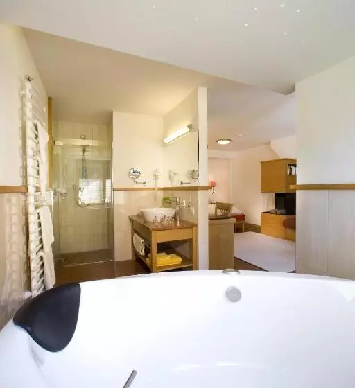 سوییت لوکس, Natur  & Wanderhotel Tuxertal