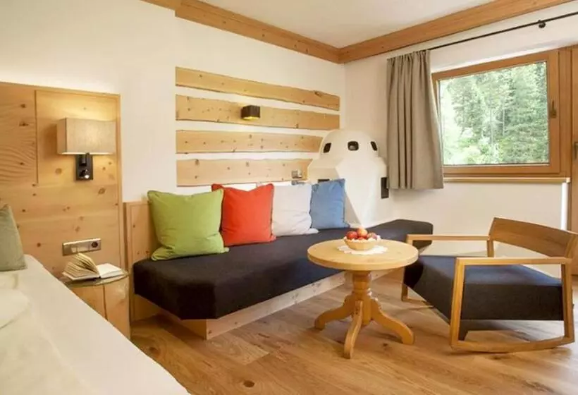 سوییت, Natur  & Wanderhotel Tuxertal