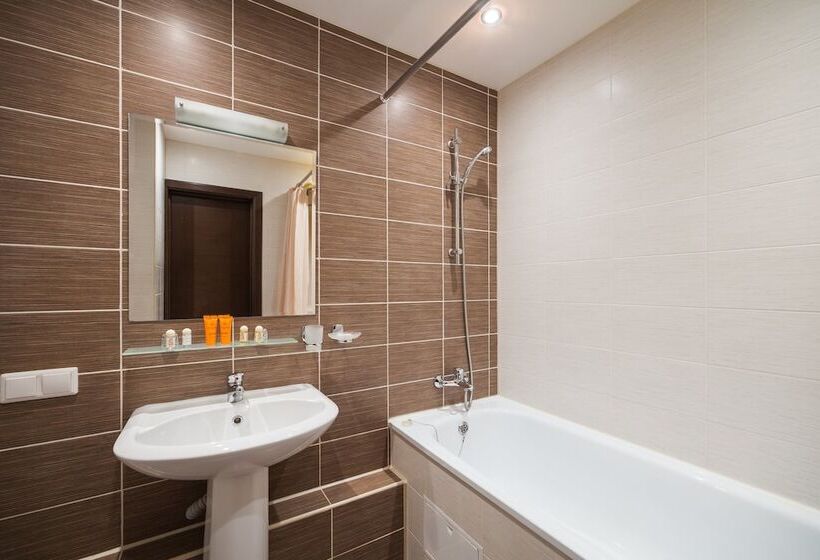 דירת חדר, Apartment Complex Comfort