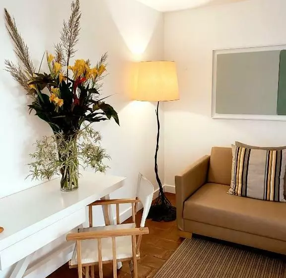 سوئیت پریمیوم, The Lince Ecorkhotel évora