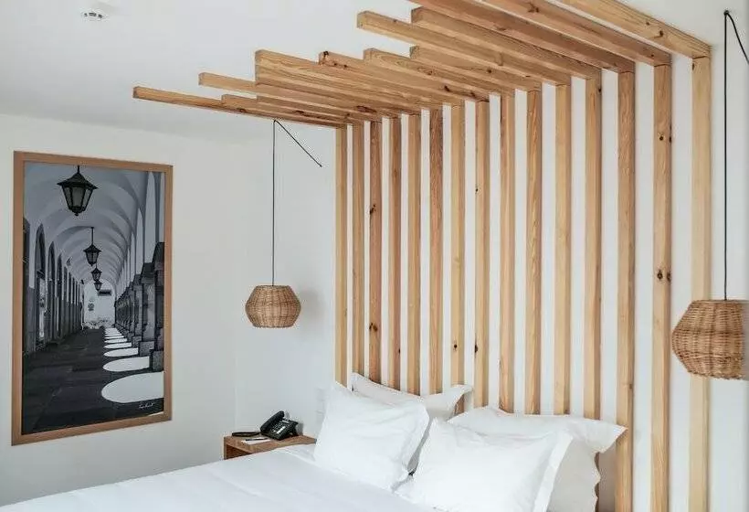 سوییت لوکس, The Lince Ecorkhotel évora