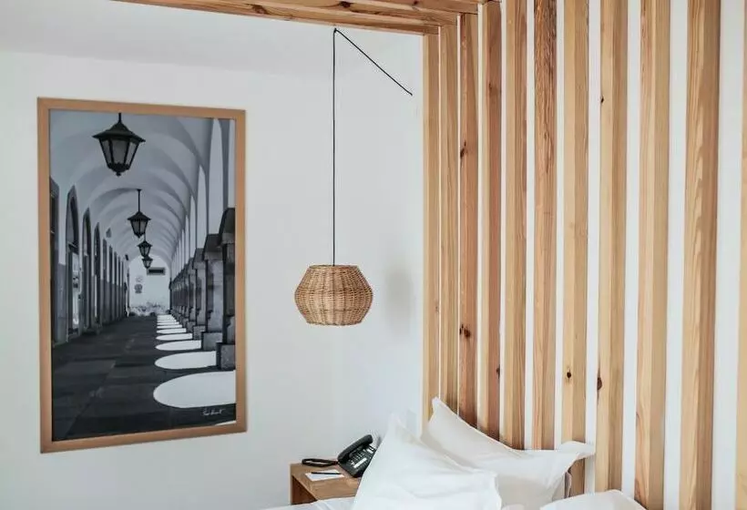 سوییت لوکس, The Lince Ecorkhotel évora
