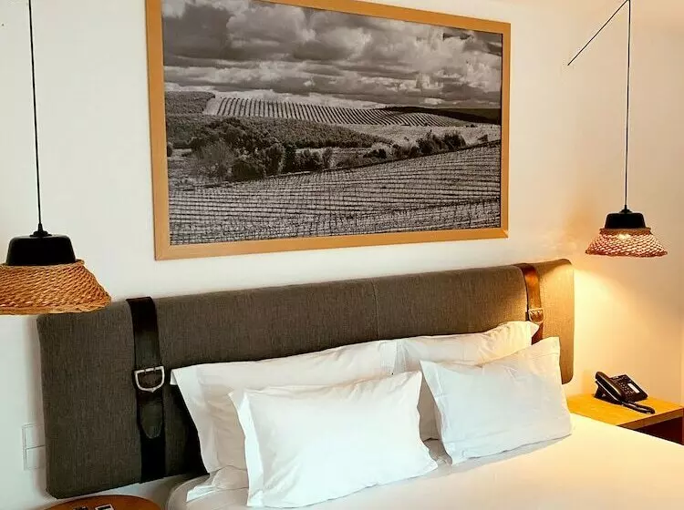 سوییت خانوادگی, The Lince Ecorkhotel évora