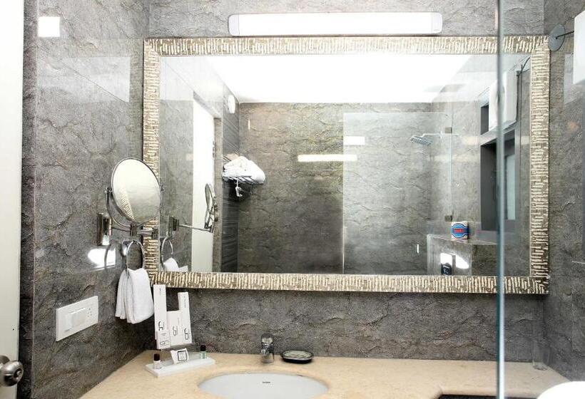 سوییت, Ahuja Residency, Sunder Nagar