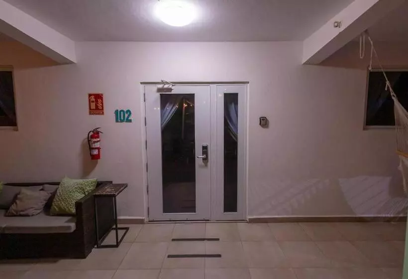 سوئیت 2 خوابه, Casa Verde