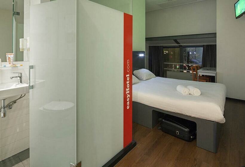 장애인을 위한 수피리어 룸, Easyhotel Rotterdam City Centre