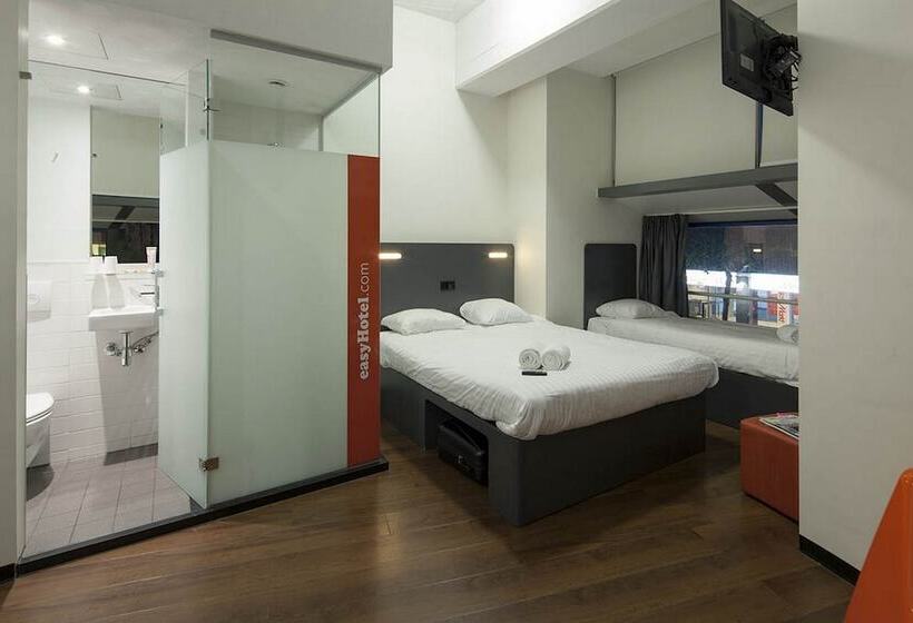 4인용 스탠다드 룸, Easyhotel Rotterdam City Centre