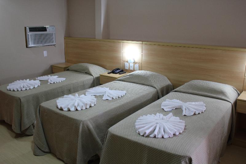 اتاق استاندارد چهار تخته, Galicia