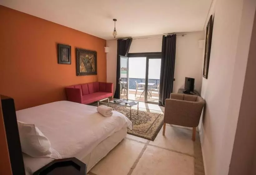 اتاق استاندارد با چشم‌انداز دریا, Hôtel Calipau Riad Maison D Hôtes