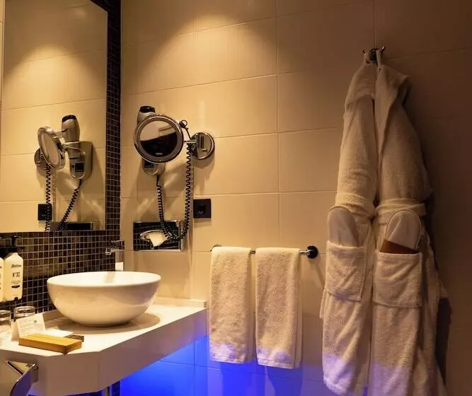 اتاق پرمیوم, Indigo Madrid   Gran Via, An Ihg