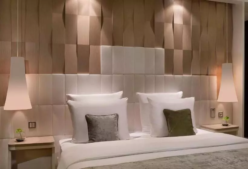 Perhehuone, Melia Vienna
