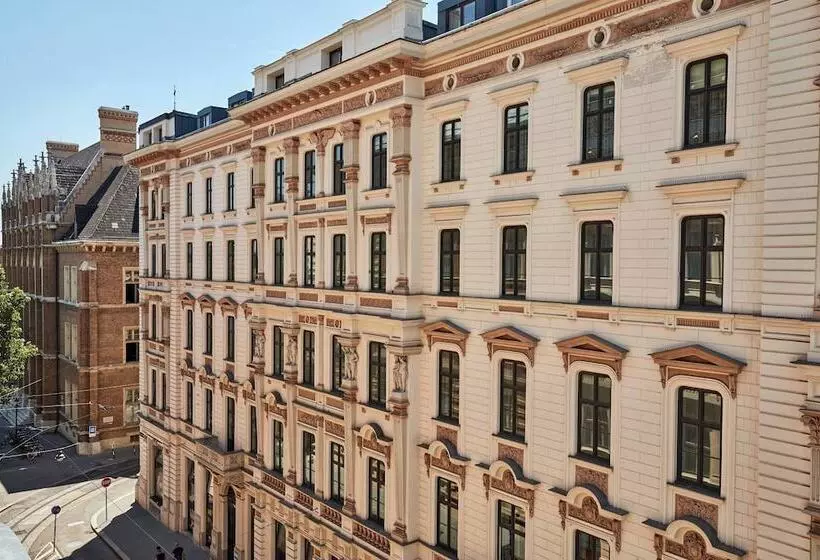 Premium Room City View, The Ritzcarlton, Vienna