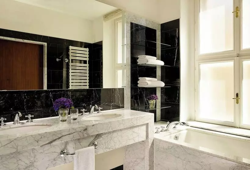 سوئیت 2 خوابه, The Ritzcarlton, Vienna