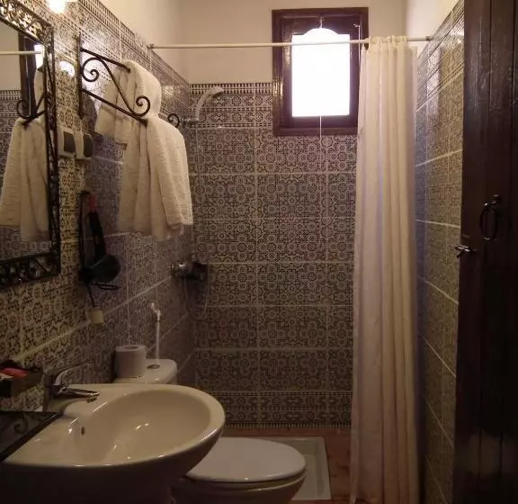 اتاق اکونومی, Tomboctou