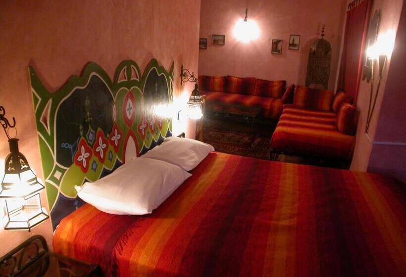 חדר סטנדרט לארבעה, Tomboctou