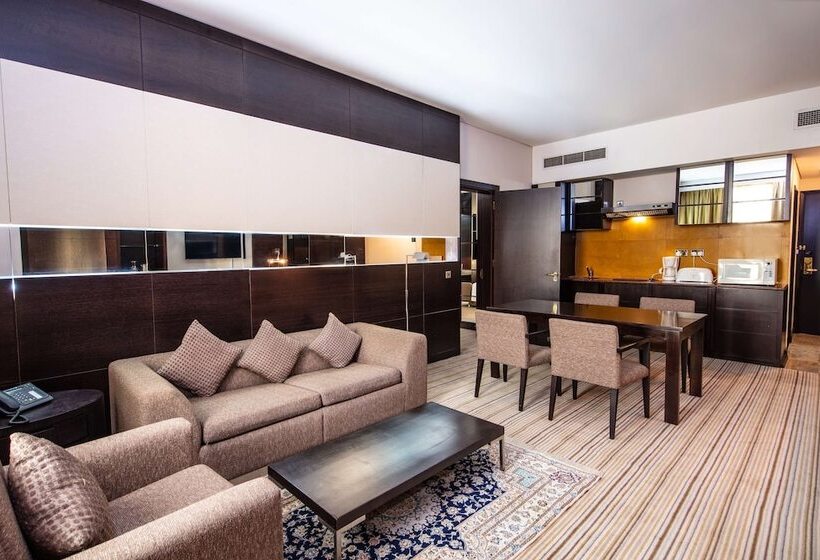 سوییت جونیور, Radisson Blu Hotel, Doha