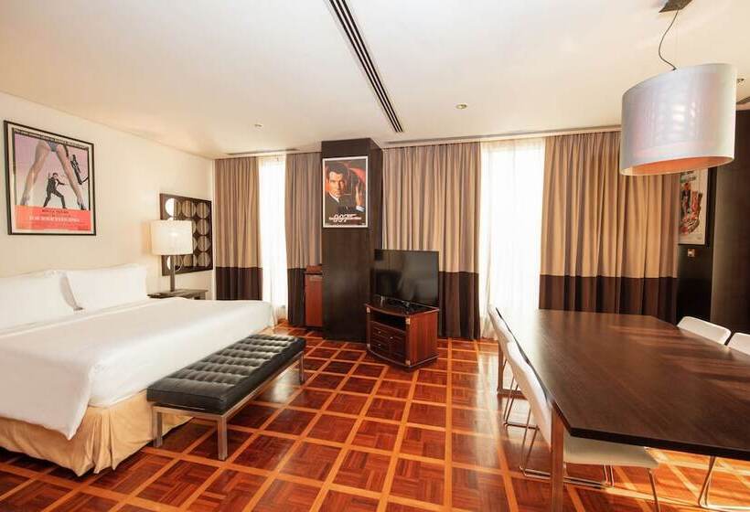 سوئیت تم دار, Radisson Blu Hotel, Doha