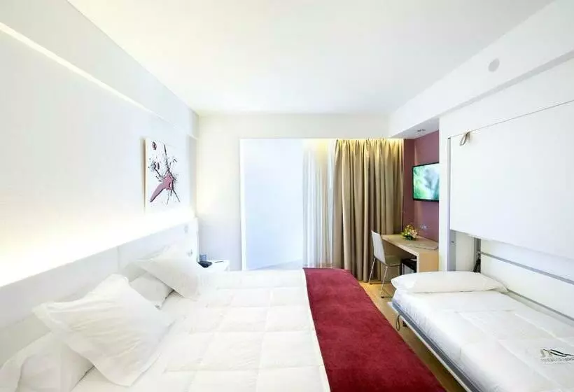 スタンダードトリプルルーム, Sercotel Ciudad De Miranda