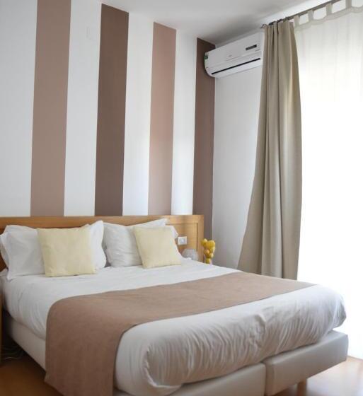 スタンダードルーム, The Night Guest House