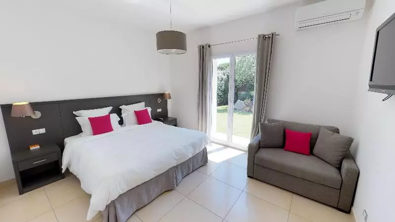 プール付き１ベッドルームヴィラ, Domaine Villas Mandarine Private Pools & Spa