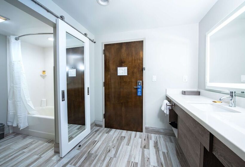 标准间带双人床, Best Western Plus Apple Valley Lodge Pigeon Forge