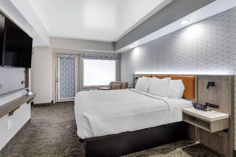 スイート, Best Western Plus Apple Valley Lodge Pigeon Forge