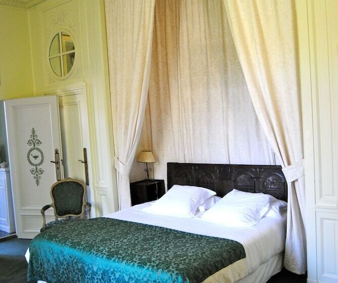 חדר סופריור, Château D'Urtubie