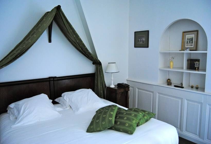 חדר סופריור, Château D'Urtubie