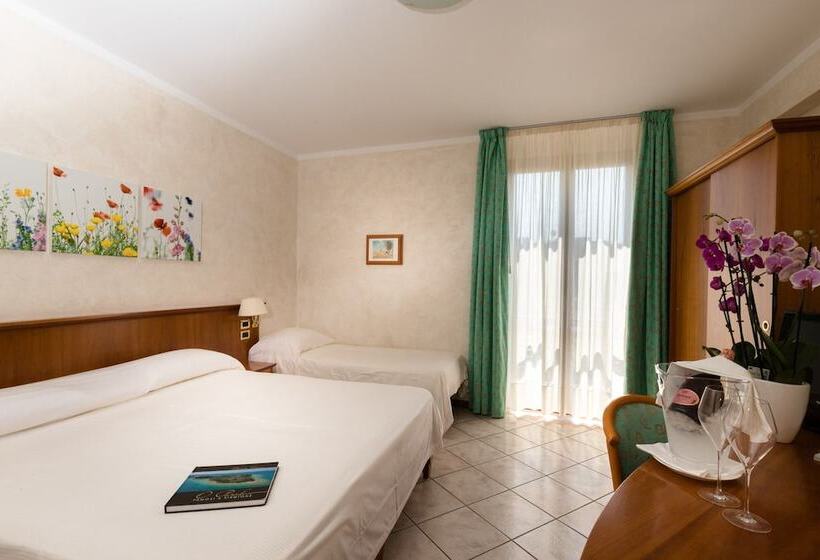 Трехместный Номер Комфорт, Corte Regina
