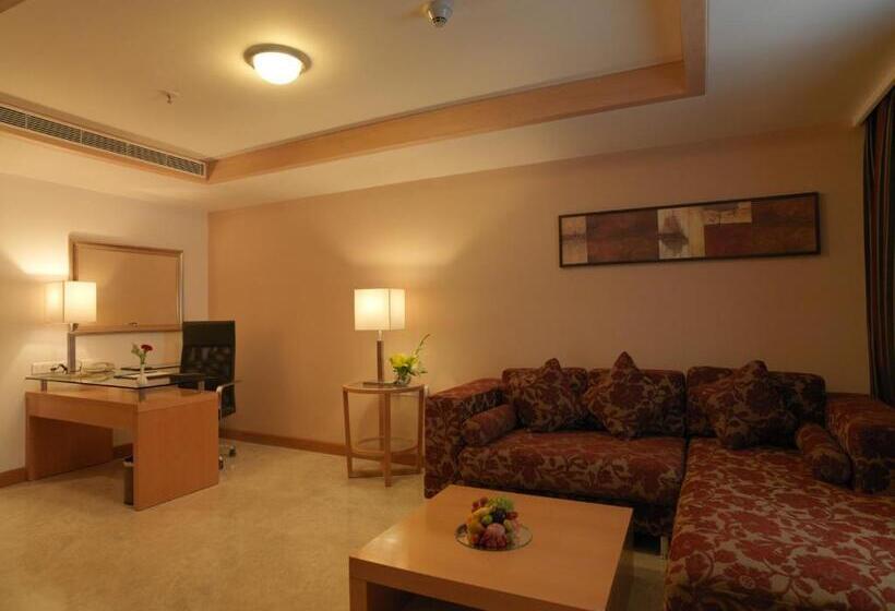 سوییت جونیور کلاب, Mysore County Retreat