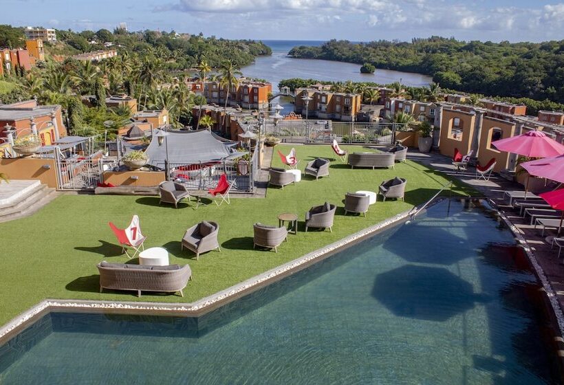 اتاق کلاسیک, The Address Boutique