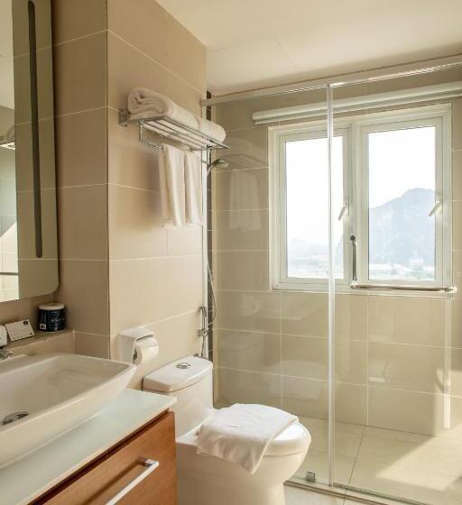 Suite with lake view, Tui Blue The Haven Ipoh