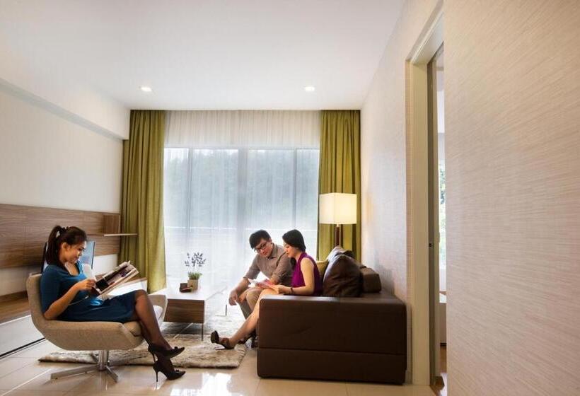 Suite with lake view, Tui Blue The Haven Ipoh