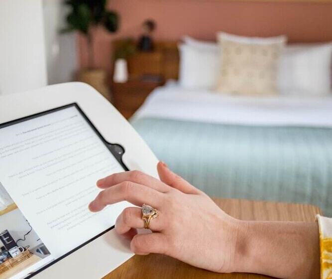 Студия Deluxe, The Herwood Inn